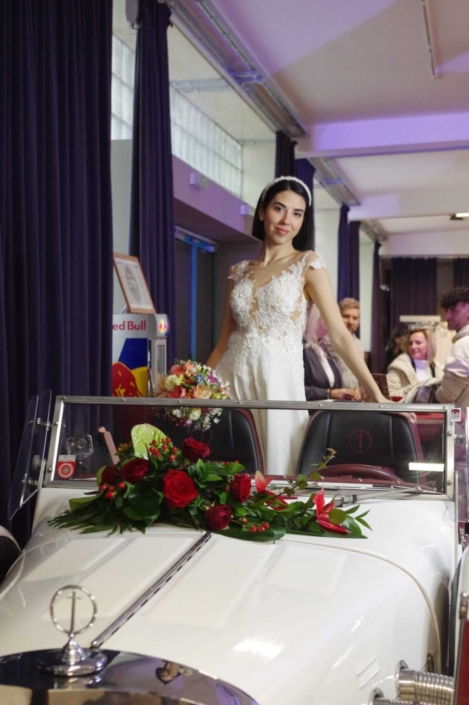 taxilinz-manuela-moertl-oldtimer-hochzeiten-linz